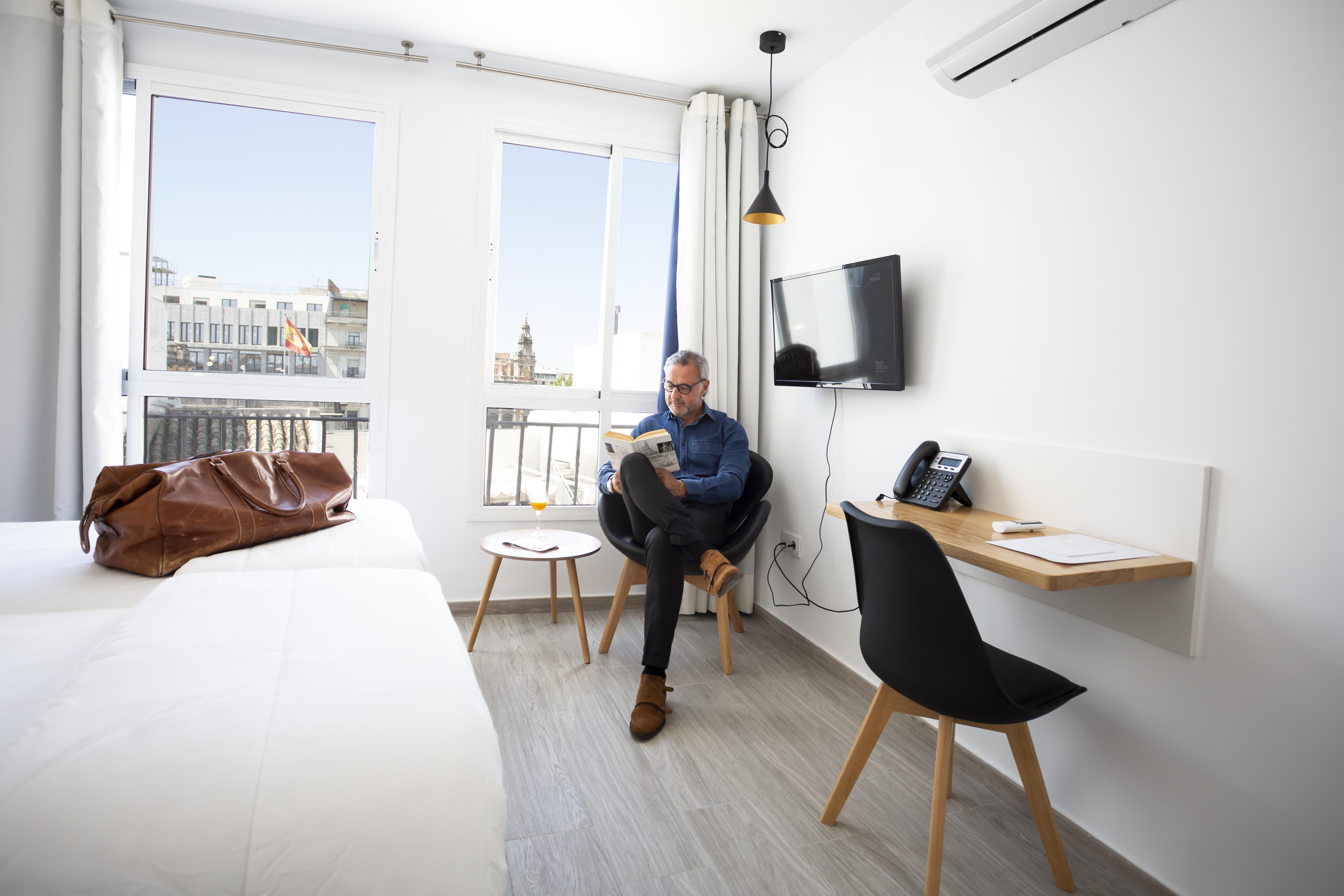 Basic Hotel Sevilla Catedral מראה חיצוני תמונה