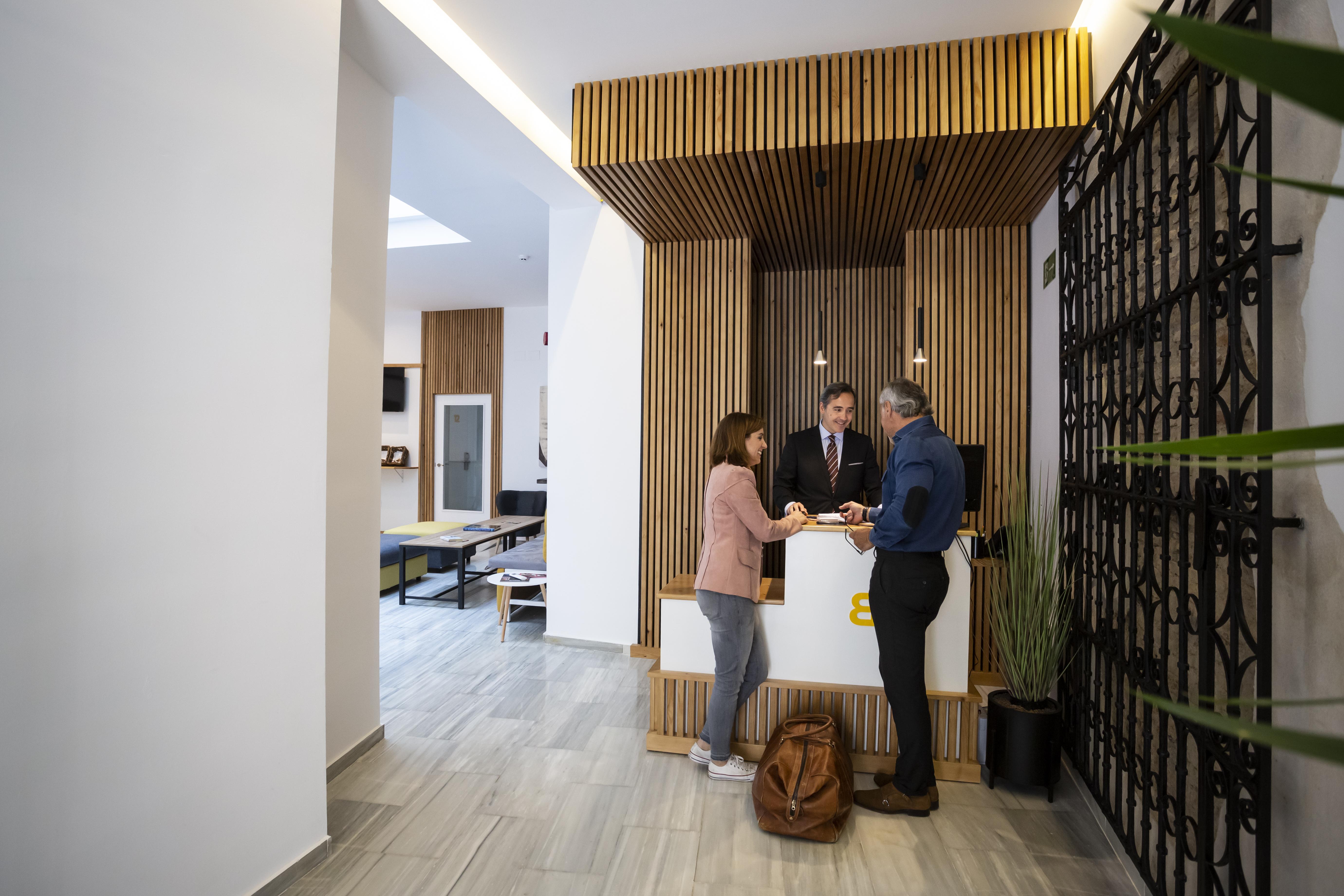 Basic Hotel Sevilla Catedral מראה חיצוני תמונה