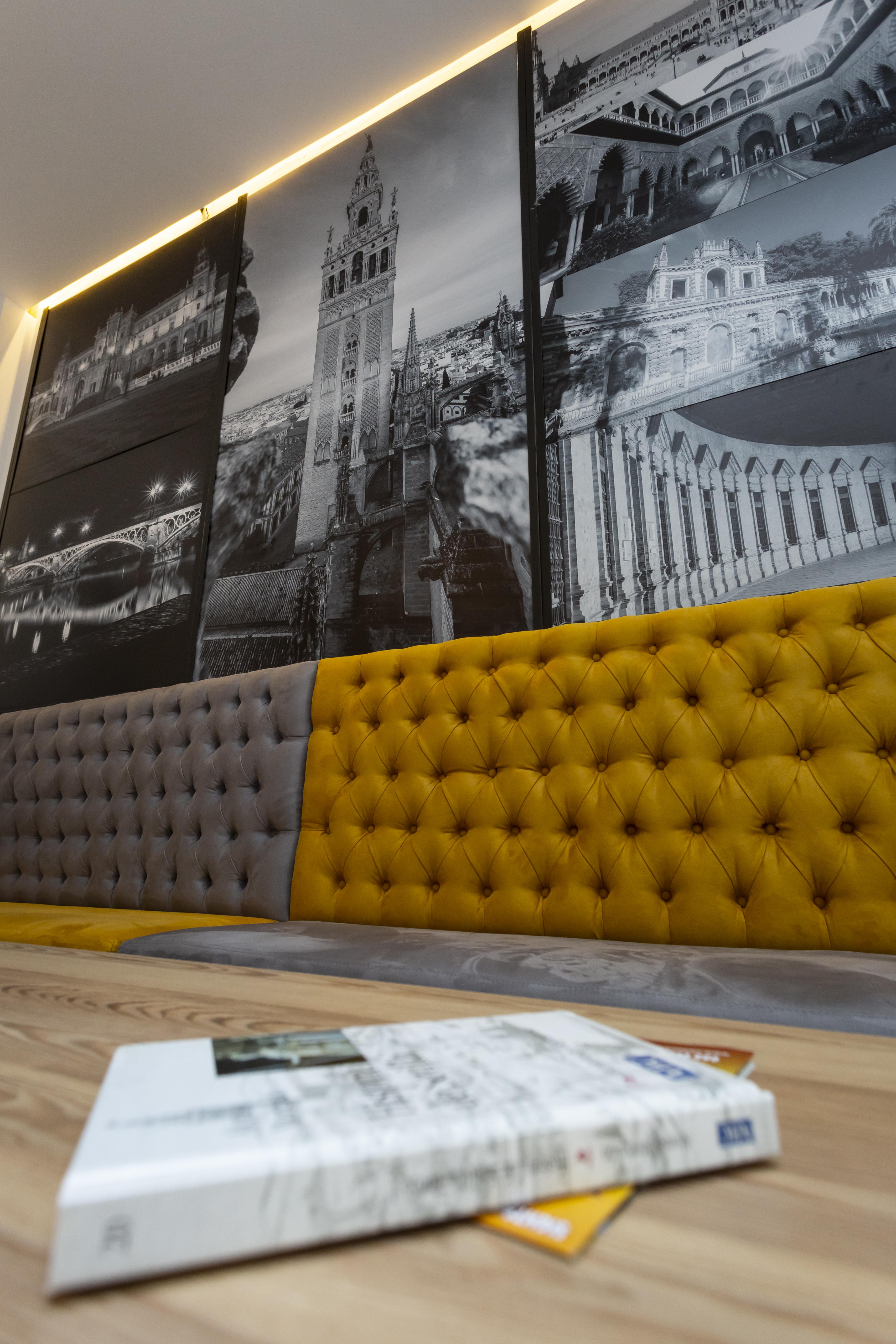 Basic Hotel Sevilla Catedral מראה חיצוני תמונה