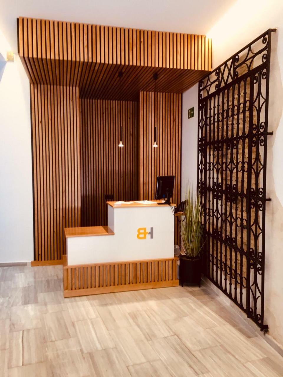 Basic Hotel Sevilla Catedral מראה חיצוני תמונה