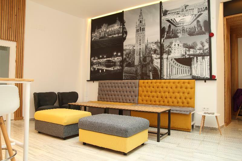 Basic Hotel Sevilla Catedral מראה חיצוני תמונה